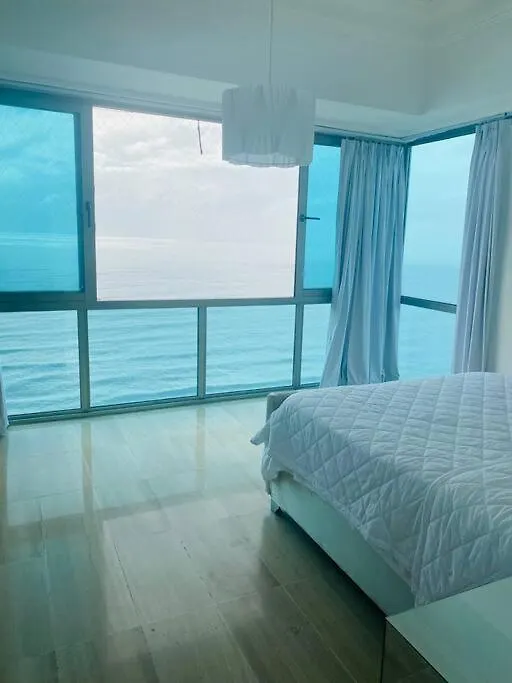 Habitacion Privada Con Vista Al Mar Ambar, Malecon Santo Domingo
